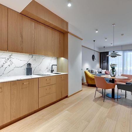 Deo Plaza Premium Apartments & Spa Danzica Esterno foto