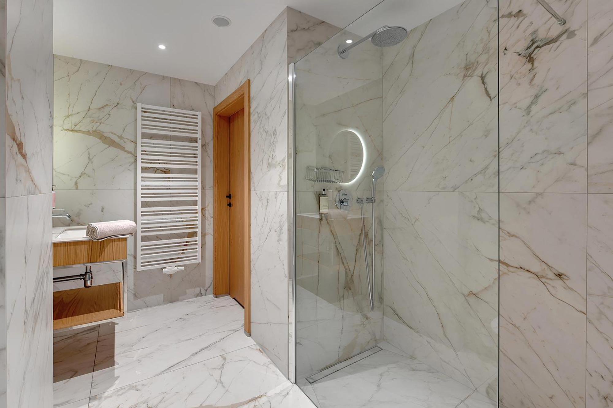 Deo Plaza Premium Apartments & Spa Danzica Esterno foto