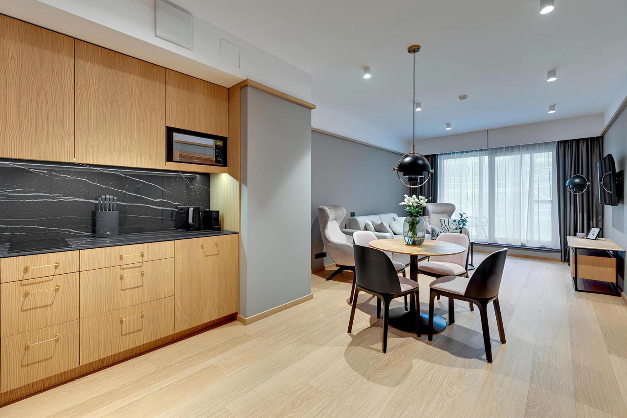 Deo Plaza Premium Apartments & Spa Danzica Esterno foto